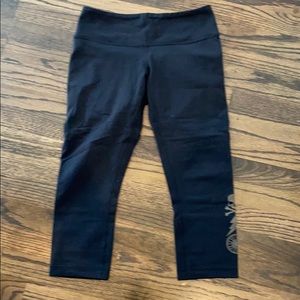 SoulCycle Lululemon Wonder Under Crop Size 6